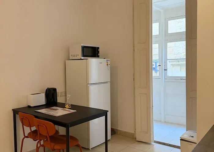 Zach's By Vallettastay Διαμέρισμα *