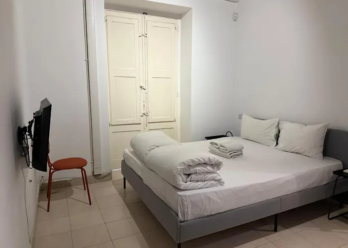 Zach's By Vallettastay